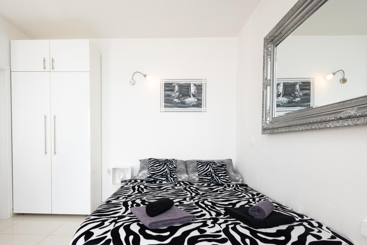 Viky Apartment