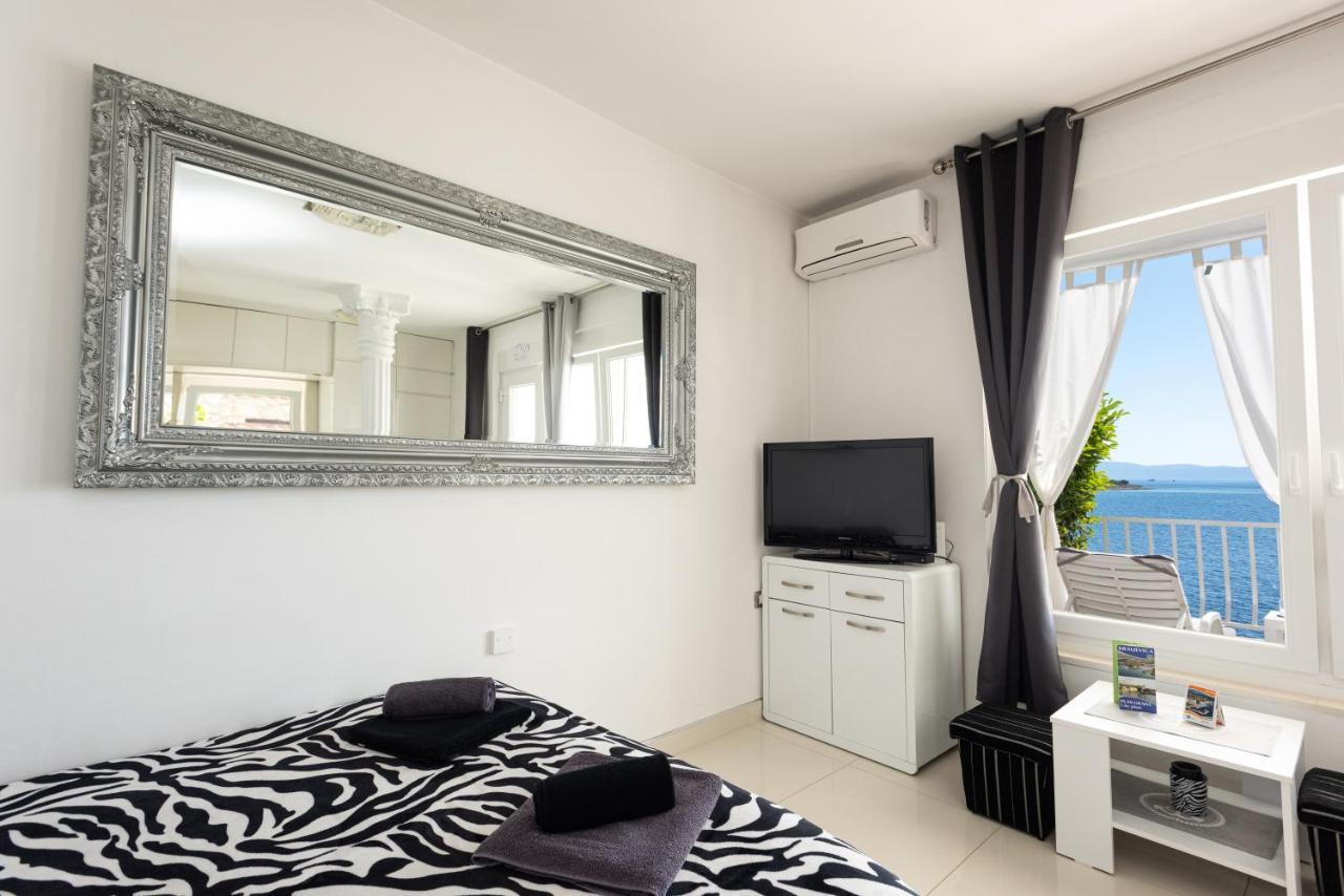 Apartment Viky Kraljevica
